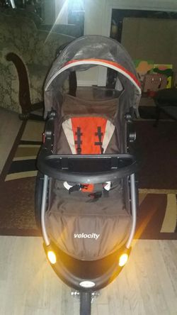 Baby Stroller w speakets