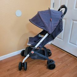 GB Qbit LTE Travel Stroller. 
