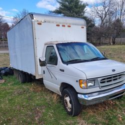 2003 Ford E-350