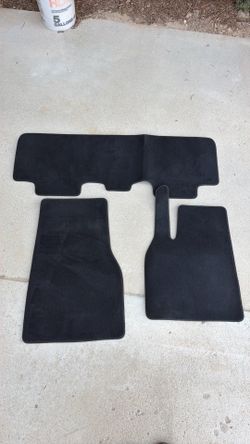Tesla model Y premium 2026 floor Matt