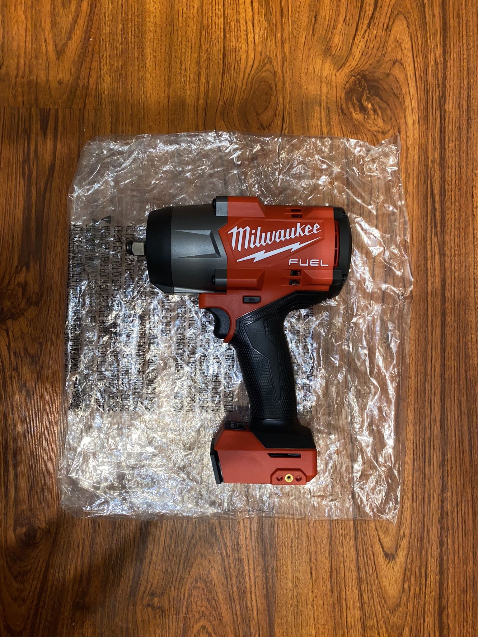 Black Friday Deal New Milwaukee M18 Fuel Brushless 1/2” Square Ring Impact Wrench (2967-20) 1,600 ft-lbs nut-busting