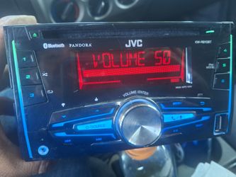 STEREO JVC CD AUX USB BLUETOOTH CAMBIA DE DIFERENTES COLORES GOOD CONDICIÓN ABLO ESPAÑOL