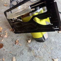 Ryobl circular saw