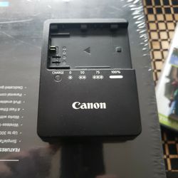 Canon LC-E6 Battery Charger for Canon EOS 5D Mark II, 7D & 60D Digital SLR