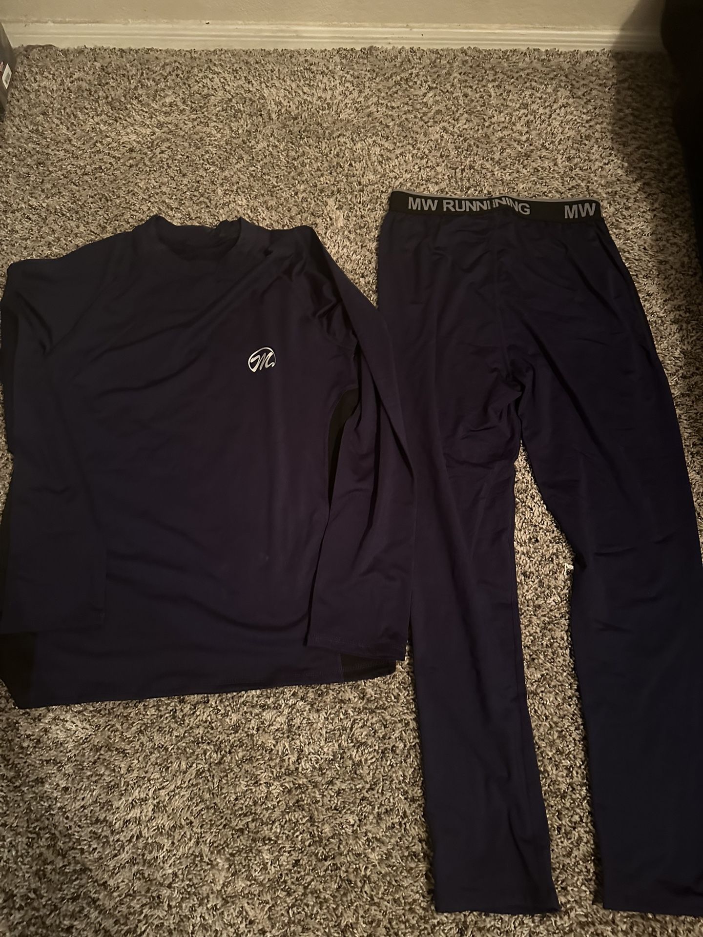 Men’s Thermal Fleece Lined Long Sleeve Shirt And Pants Large  