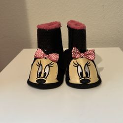 Baby girl disney Minnie Mouse shoes size 6-9 months