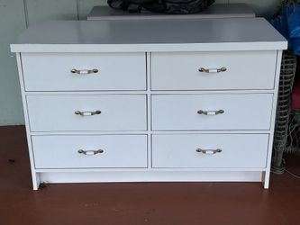 Hardwood 6 Drawer Dresser