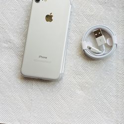 iPhone 7 Unlocked For All Carriers 128 GB 
