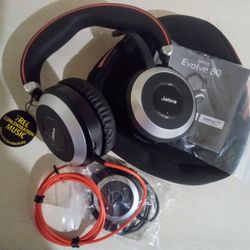 Jabra Evolve 80 professional wired stereo headset. 