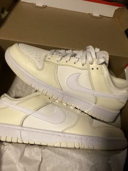 Dunk Low 'Coconut Milk' Nike