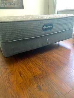 Beauty rest queen spring box and mattress