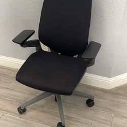 Steelcase Gesture Office Chair Fully Adjustable 