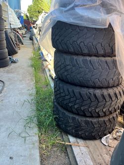 Tires 35x12.50R22LT