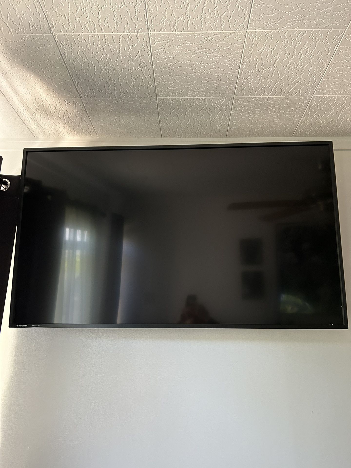 Sharp 55” TV with wall mount + roku device