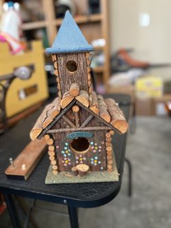 Collectible Churchb irdhouse