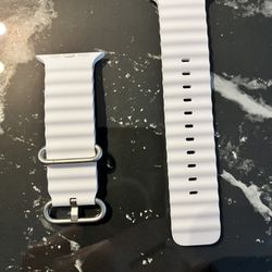 Apple Watch White Ocean Band 49mm