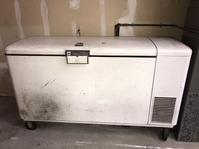 International Harvester freezer model 158