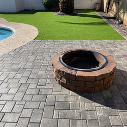 Pavers turf travertine