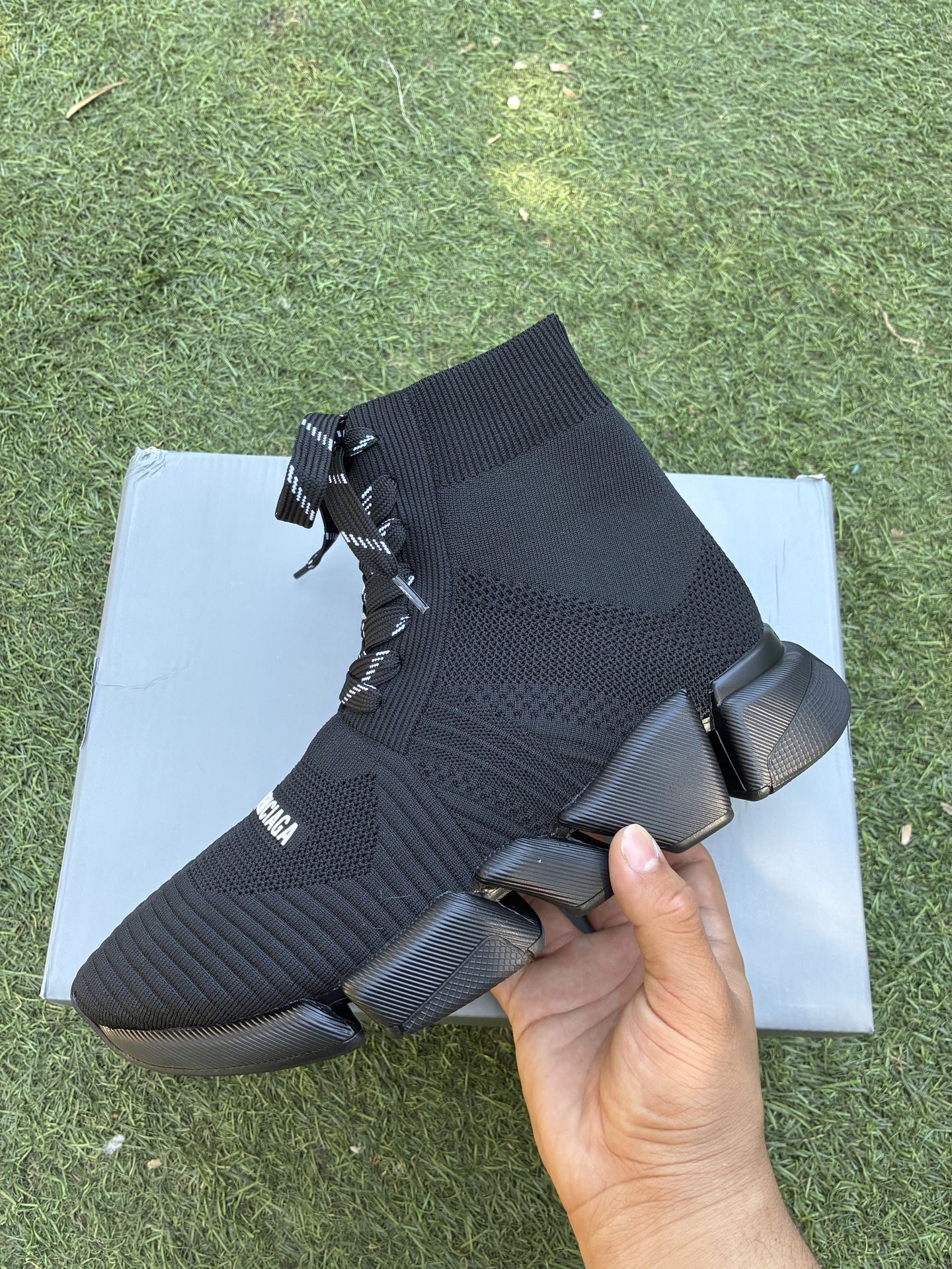 Balanciaga laces cordones