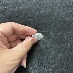 925 Sterling Silver women’s Ring.