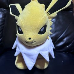Build a Bear Workshop BABW Pokemon Yellow Jolteon Plush 14" Stuffed Animal plush