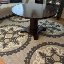 Breakfast/Dining Table 