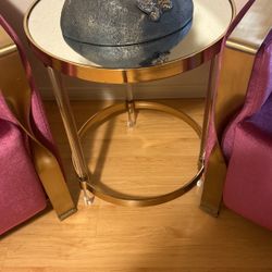 Two Comfy Table, Clear And Gold 