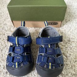 Keen Unisex Newport H2 Closed Toe Water Sandals Toddler Size 5