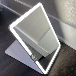 Alluuq Makeup LED Mirror 