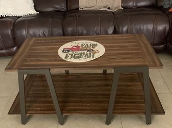  Coffee Table Farmhouse Style Great Condition