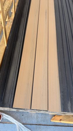 PREMIUM COMPOSITE — DIRECT DISTRIBUTOR PRICING 🔥🔥- white oak color- unique-