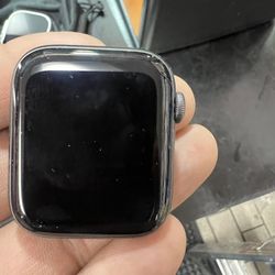 2 Apple Watches 