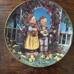M.J. Hummel Antique Collectible PLATE. “ LITTLE MUSICIANS”