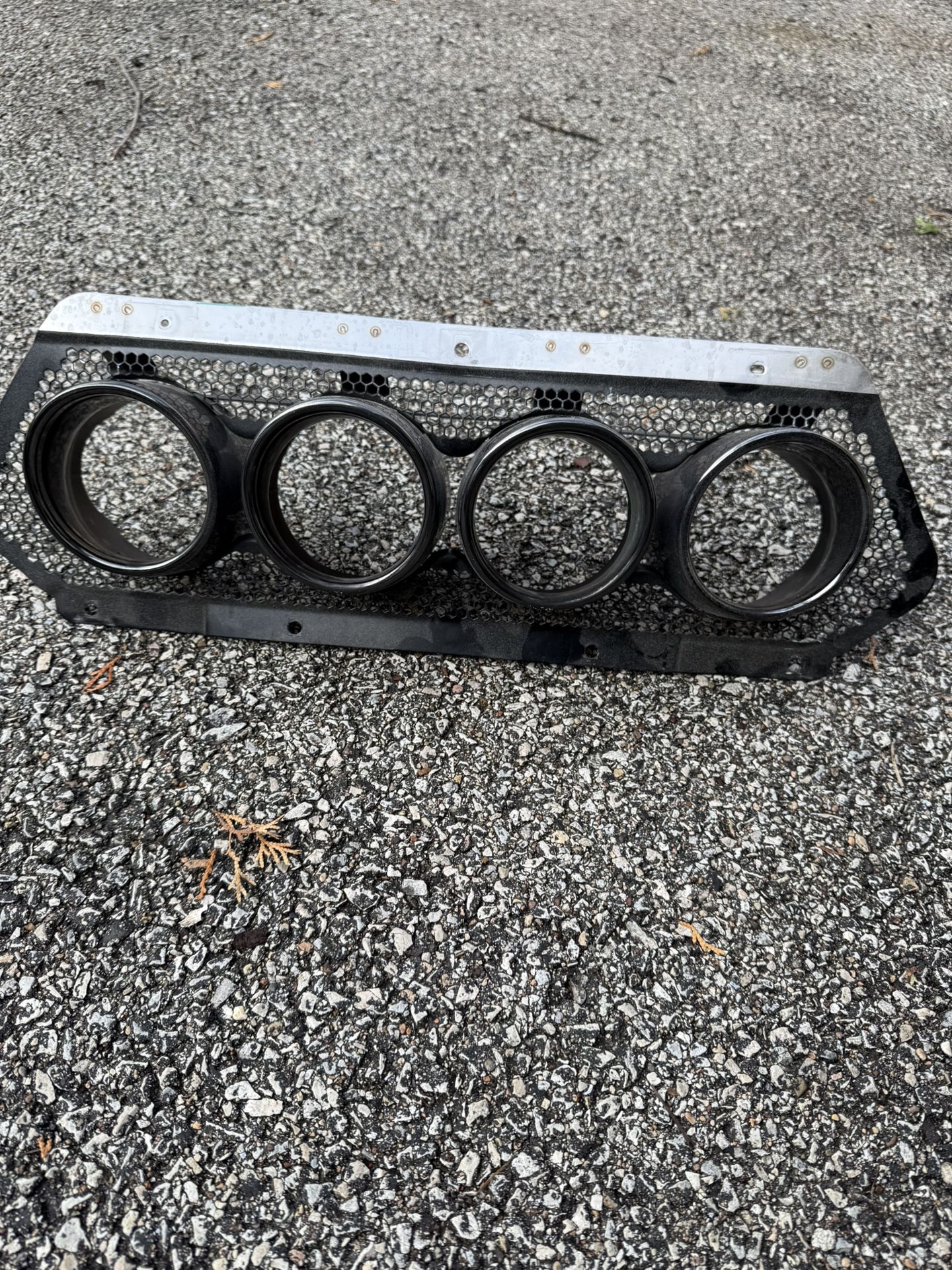 23-25+ C8 Corvette Z06 Black Exhaust Tip Panel