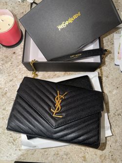 Yves Saint Laurent YSL
