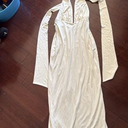 Brand Zara color Cream