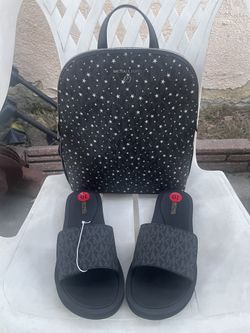 Michael Kors  Medium Backpack With Silver Stars NWT Michael Kors MK Signature Logo Print Wade Slide Black, 10M  pick up location in the city of Pico R