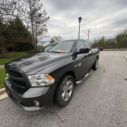 2014 Ram 1500 V8 Hemi 4x4 85,000miles (Hail Damage) 