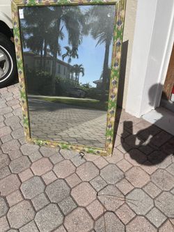 Mirror With Shell Like Frame