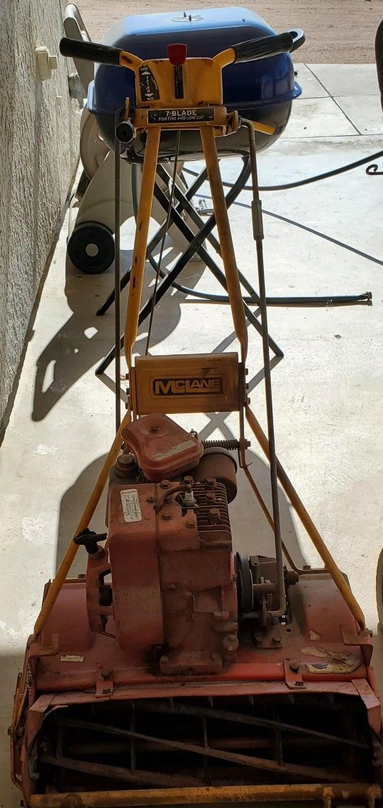 LAWNMOWER
