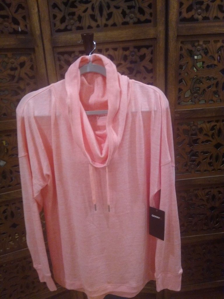 New Gerry Women's Sweatshirt