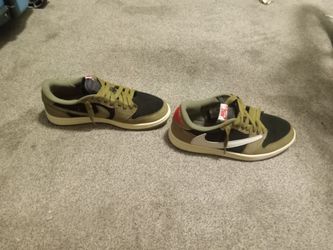 Air Jordan retro 1 (Travis scott)