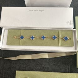 Van Cleef Arpels Agate Alhambra Bracelet