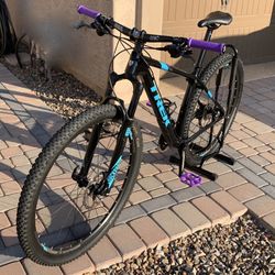 Trek Pro Caliber 9.6 Carbon Hardtail Mountain Bike