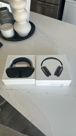 AirPod Max Headphones Space Grey W/smart Case