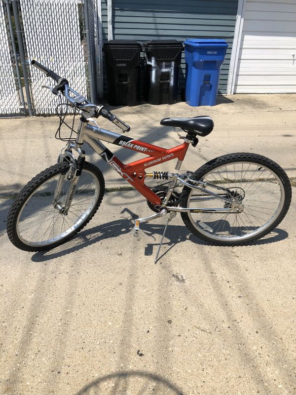 upright sitting bike