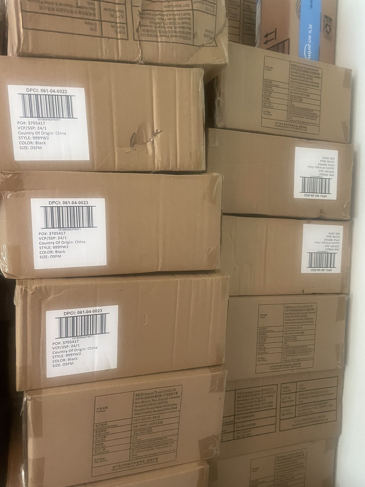 Wholesalers Deal !!$$Pallet Of Universal Thread Masks 60 Boxes