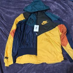 Women’s Windbreaker