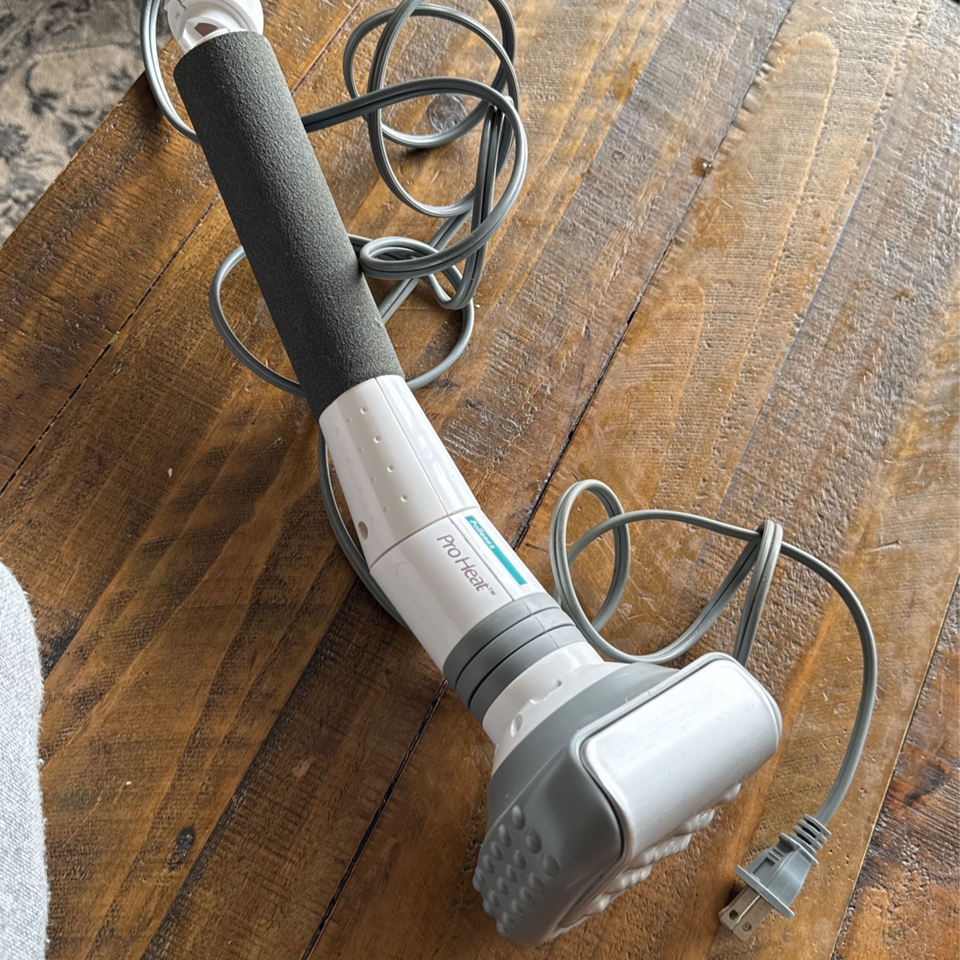 Pollenex ProHeat Massager Model WM19. Excellent used condition.
