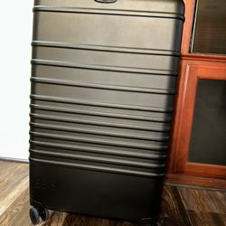 Béis Large Check In Luggage 